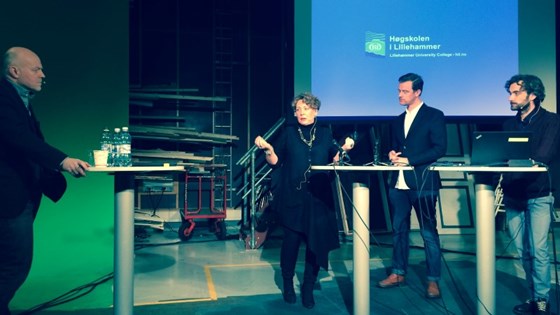 Fra åpningen av det nasjonale kunnskapssenteret for kulturelle næringer ved Høgskolen på Lillehammer. Bildet viser leder for senteret, Tone Haraldsen, Dominic Power fra Universitetet i Uppsala , Juan Vidaechea, Ph.d. kandidat fra Universitetet i Barcelona, samt Esben Hoff som er engasjert som kommunikasjonsrådgiver.
