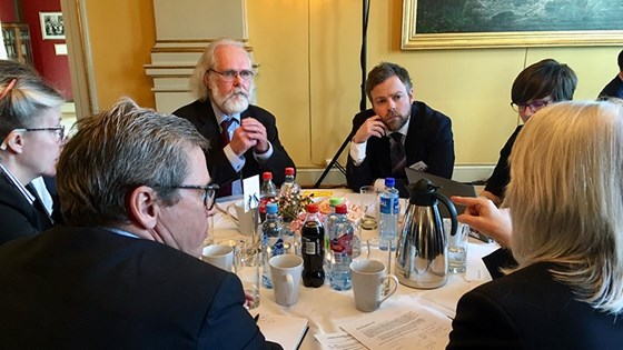 Kunnskapsminister Torbjørn Røe Isaksen og professor Nils Christian Stenseth.