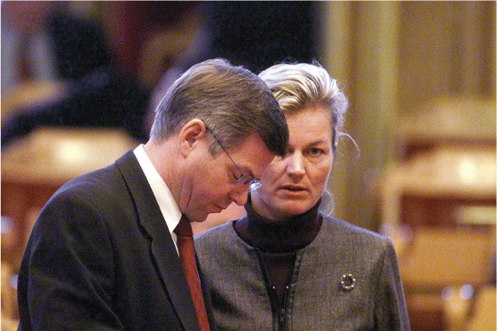 Figure 3.3 Prime Minister Kjell Magne Bondevik and Minister of Defence Kristin Krohn Devold on 8 November, before addressing the Storting on the situation in the wake of the terror attacks on 11 September. Norway was prepared to support the US in the ‘war o...