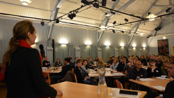 Bilde av salen under innspillsmøtet om kunst- og kulturlivets bidrag til integrering og inkludering i Oslo 21. november 2016.