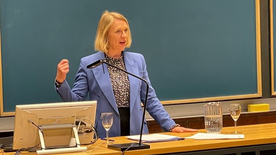Person på talerstol