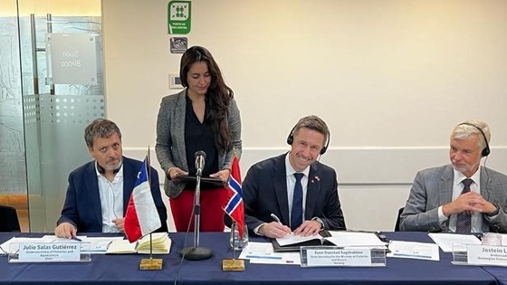 Chile og Norge signerer en ny samarbeidsavtale om fiskeri og havbruk