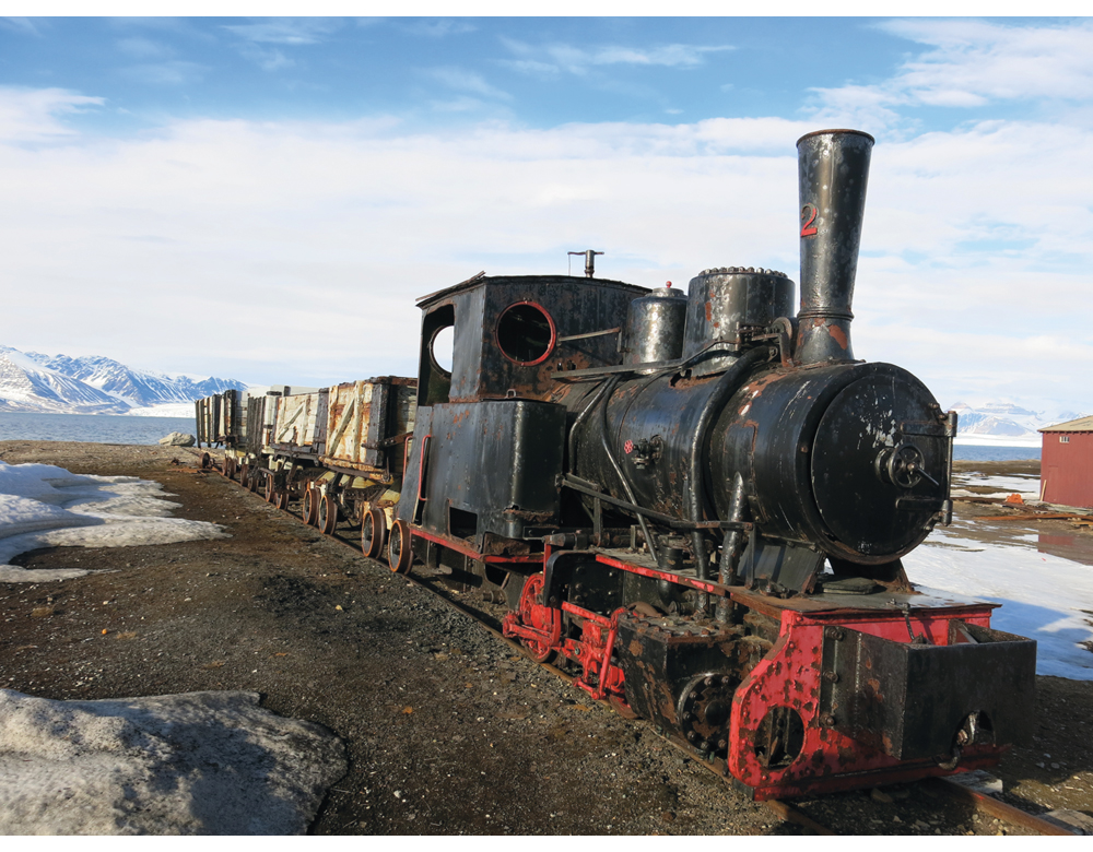 Figure 7.5 «Toa»: Steam locomotive No. 2 was made in Berlin in 1909 and it arrived in Ny-Ålesund in 1917. The locomotive was used to transport coal from the pitheads to the shipping quay before lorries took over that work. In connection with Kings Bay’s centena...