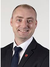 Arbeids- og sosialminister Robert Eriksson
