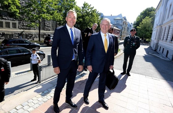 Forsvarsminister Frank Bakke-Jensen mottok USAs forsvarsminister James N. Mattis i Forsvarsdepartementet 14. juni 2018.