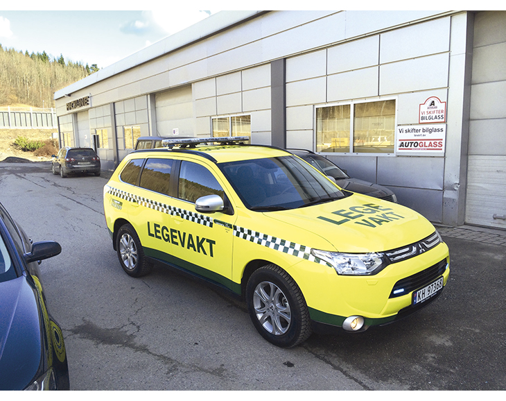 Figur 10.3 Legevaktbilen til Drammensregionens interkommunale legevakt, uniformert etter Nklms nye retningslinjer