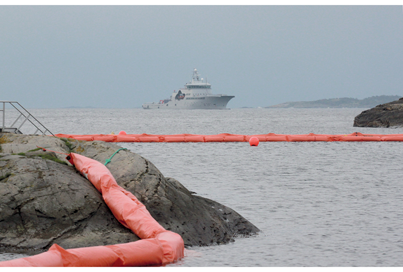 Figure 6.3 A coastal oil spill response exercise.