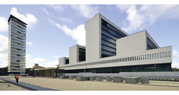 Figur 22.4 I juli 2011 åpnet Europol nye lokaler i Haag i Nederland. Norge har vært tilknyttet Europol siden 2001, og har til en hver tid norske tjenestemenn utplassert ved hovedkontoret.