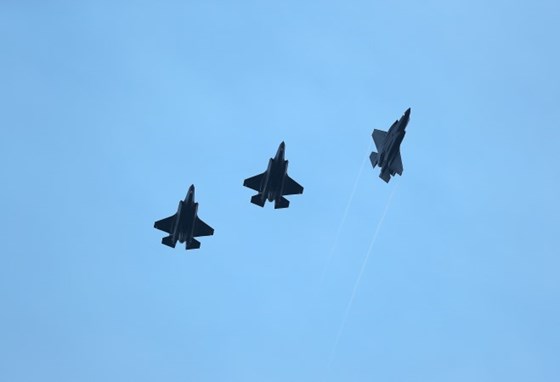 An advanced weapons system, the F-35 offers a major capability that will strengthen our ability to react quickly to threats over great distances, said Major General Morten Klever, Director for the F-35 acquisition program at the Ministry of Defence.