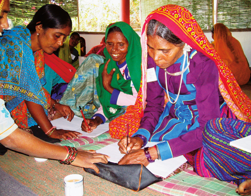 Figure 2.1 The Norwegian Association of Local and Regional Authorities
supports training programmes for women representatives in India.