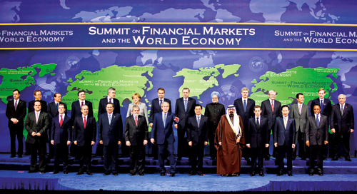 Figure 7.5 The financial crisis requires broad international cooperation.
It cannot be solved by Western countries alone. The first meeting
of the G20 group in November 2008 was an important milestone in relations
between new and established major economi...