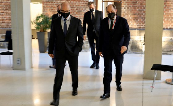 Storbritannias forsvarsminister Ben Wallace møtte Odd Roger Enoksen for å diskutere sikkerhetssituasjonen i Europa.