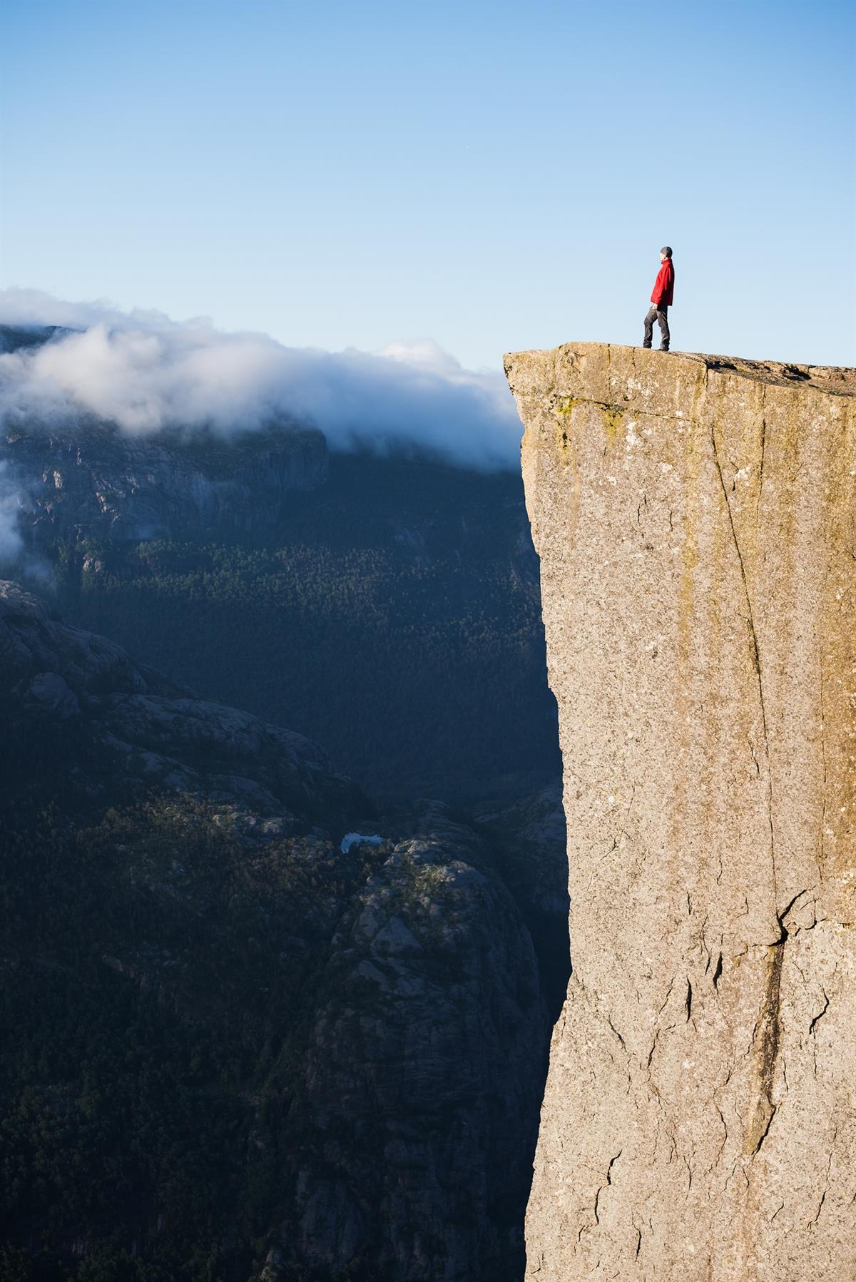 Bilde av en person på prekestolen