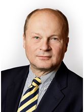 bilder av statssekretær Lars Andreas Lunde.