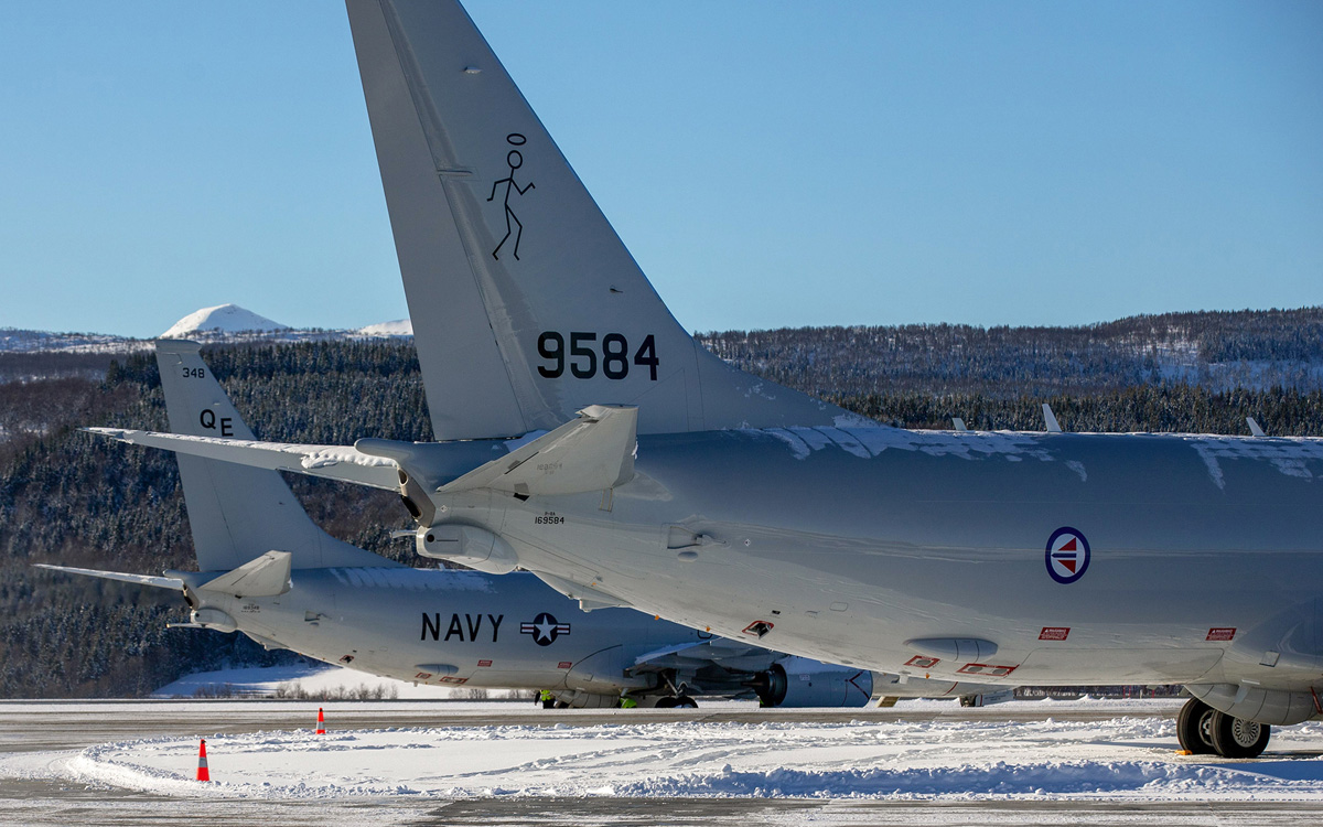 Figur 12.11 Materiellikhet er en viktig forutsetning for interoperabilitet. P-8 Poseidon maritime patruljefly fra US Navy og Luftforsvaret opererte sammen under øvelse Joint Viking 2023.
