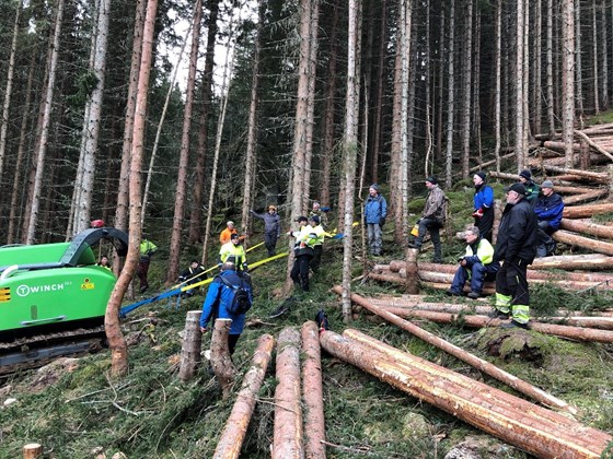 Fagdag med T-winch» fengjer mange. Rødset, Stranda kommune, november 2019. 