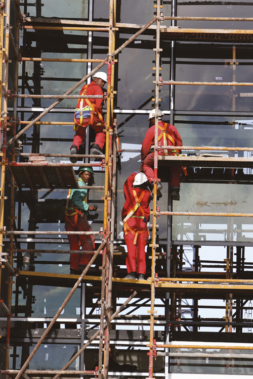 Figure 5.5 «Investments can contribute to economic growth and
social development»
