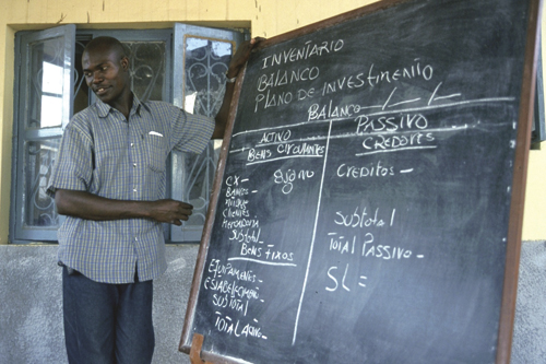 Figure 8.1 Exchange of knowledge and education at all levels are important
prerequisites for growth and development.