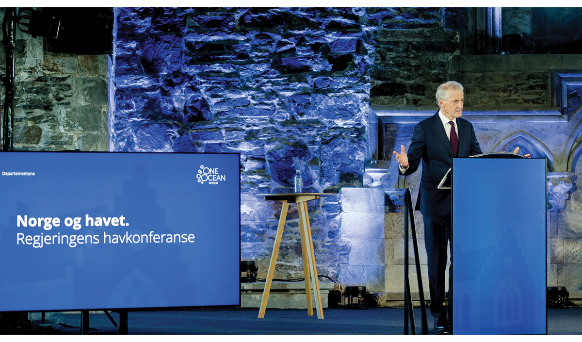 Figur 2.2 Regjeringen setter det internasjonale havpanelets arbeid inn i en nasjonal sammenheng og vise regjeringens samlede politikk for et grønt krafttak for havet. Fra regjeringens havkonferanse i Bergen 17. april 2023.