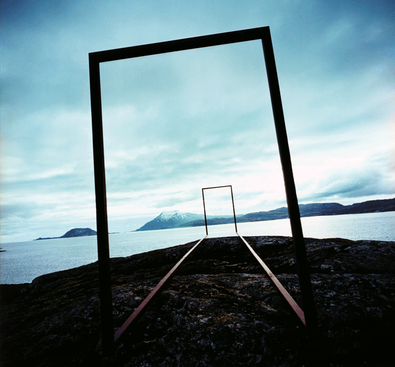 Figur 4.1 Skulpturlandskap Nordland, Leirfjord. «Omkring» av Waltercio Caldas fra Brasil.