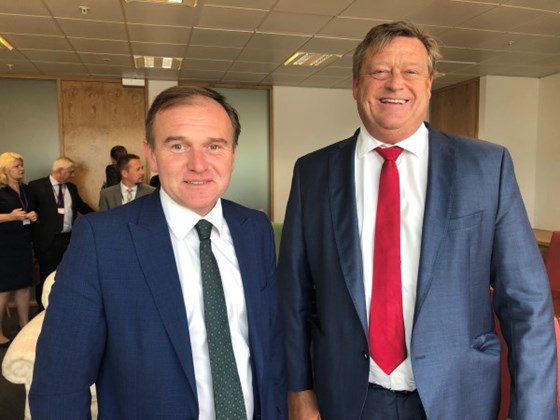 Fiskeri- og sjømatminister Harald T. Nesvik møtte sin britiske kollega George Eustice. 