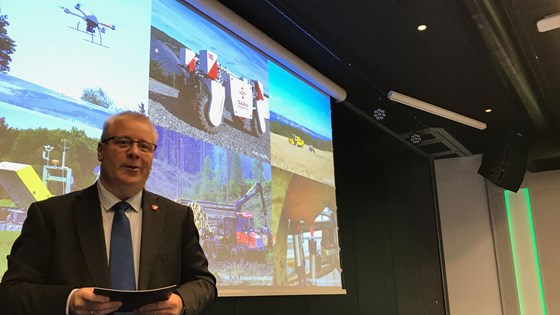 Landbruks- og matminister Bård Hoksrud