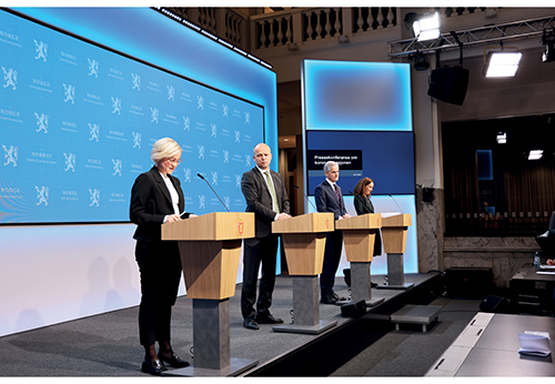 Figur 10.3 Pressekonferanse om koronasituasjonen 2. desember 2021.