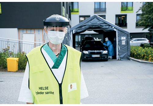 Figur 13.3 Ansatt ved teststasjonen på Åse.