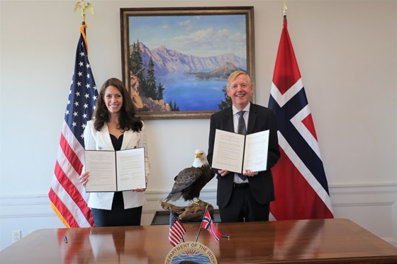 Katharine MacGregor and Kåre R. Aas