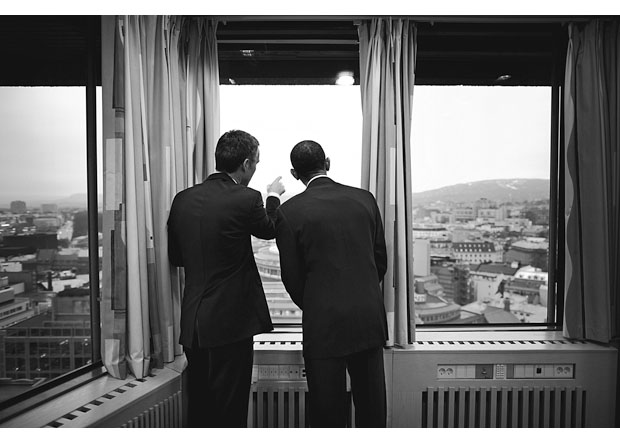 Figur 18.6 Symboltungt besøk av USAs president, øverst i høyblokka 10. desember 2009.