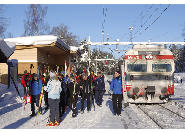 Figur 10.9 På vei til skitur i Oslomarka.