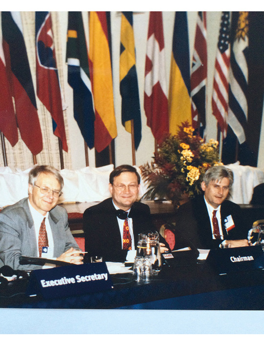 Figure 4.1 At the opening of ATCM XII in Tromsø, May 1998. The meeting chairman, Ambassador Rolf Trolle Andersen, is flanked by the meeting’s executive secretary, Jon Ramberg (left), and its chief rapporteur, Odd Gunnar Skagestad (right). It was the second time...