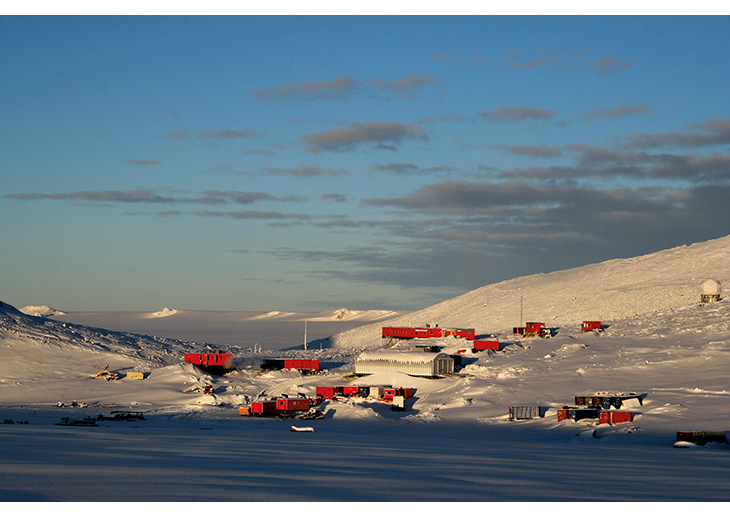 Figure 6.1 The evening sun at Troll, the Norwegian research station in Dronning Maud Land.