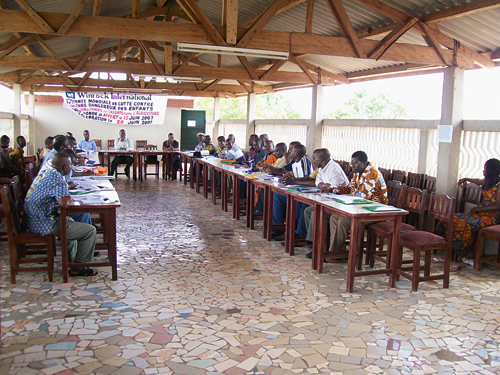 Figure 5.3 Local communities formulate their own resolutions to prevent
child labour in Côte d’Ivoire.