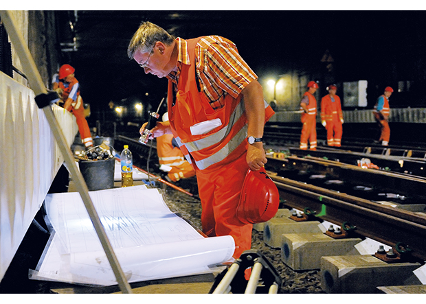 Figur 6.1 Tunnelarbeid på jernbanen.