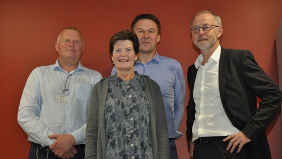 Frå dagens møte, frå venstre: Nils Asle Dolmseth - nestleiar i konsernstyret for Tine, Merete Furuberg - ledar i Norsk Bonde og Småbrukarlag, Lars Petter Bartnes - leiar i Noregs Bondelag og departementsråd Leif Forsell - statens forhandlingsleiar.
