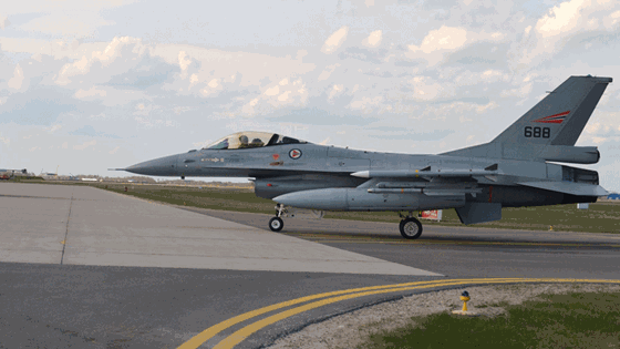 F-16 BAP F-16-flyene er på beredskap fra 1. mai