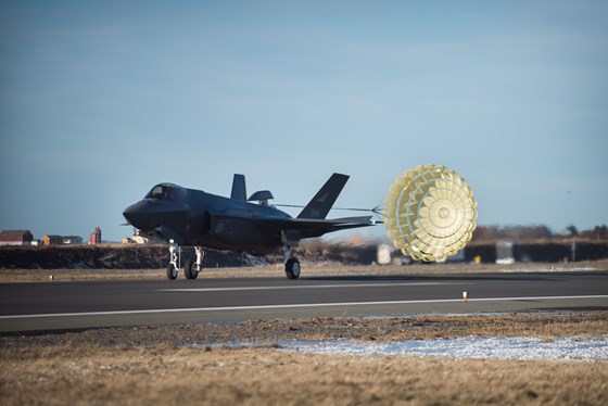 Drag chute
