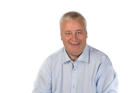 Eanadoallo- ja biebmoministtar Bård Hoksrud. 