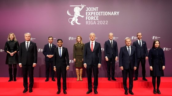 "Familiefoto" av deltakerne på Jont Expeditionary Force-møtet 2022.
