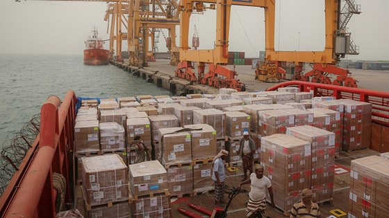 Hodeidah: FNs spesialutsending Martin Griffiths ba partene i Jemen-konflikten om å ikke forhindre flyten av varer gjennom havnen i byen.  Foto: Unicef