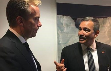 Utenriksminister Børge Brende i samtale med utenriksminister Charles Fernandez, Antigua og Barbuda 