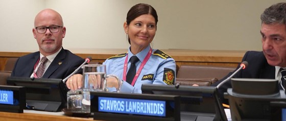 Statssekretær Audun Halvorsen og Linn Irene Møller fra Oslo Politidistrikt bidro på "Good Human Rights Stories". Foto: Sunniva Furset, UD