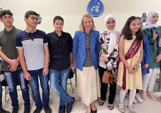 Foreign Minister Anniken Huitfeldt together with students at one of UNRWA's schools in Amman. Credit: Guri Solberg/MFA