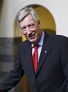 Ruhtadanministtar Sigbjørn Johnsen (Ap)                           Govven: Rune Kongsro