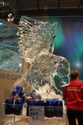 Isskulptur laget av kjøkkensjef Johnny Trasti på Sorrisniva