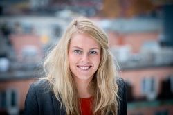 Politihkalaš ráđđeaddi Anne Marie Aanerud