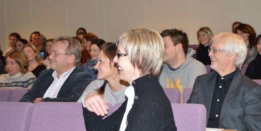 Deltagere i salen på temadag for Saman om ein betre kommune i Fredrikstad