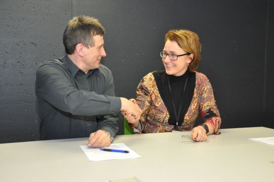 Deaddel govaid jus áiggut stuorát formáhttii daid. Govaid oažžu beare geavahit.