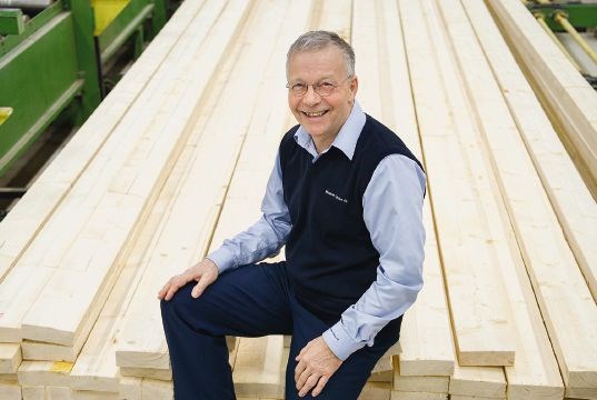 Åge Holmestad, Moelv i Hedmark.